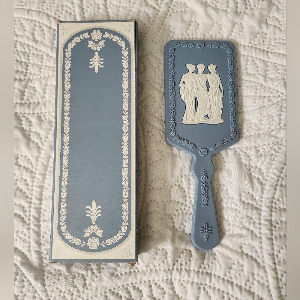 Vintage Avon Avonshire Blue Vanity Hand Mirror NOS